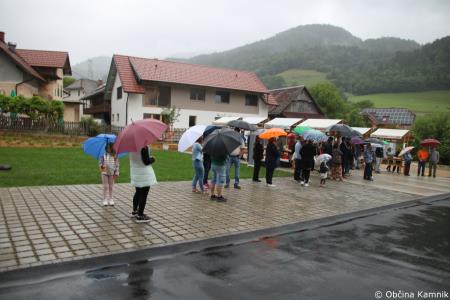 V Motniku namenu predali prenovljeni prireditveni prostor (33)
